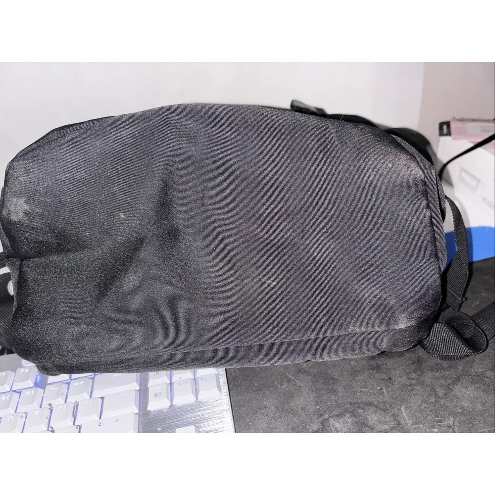 Light Flight ebags pocket